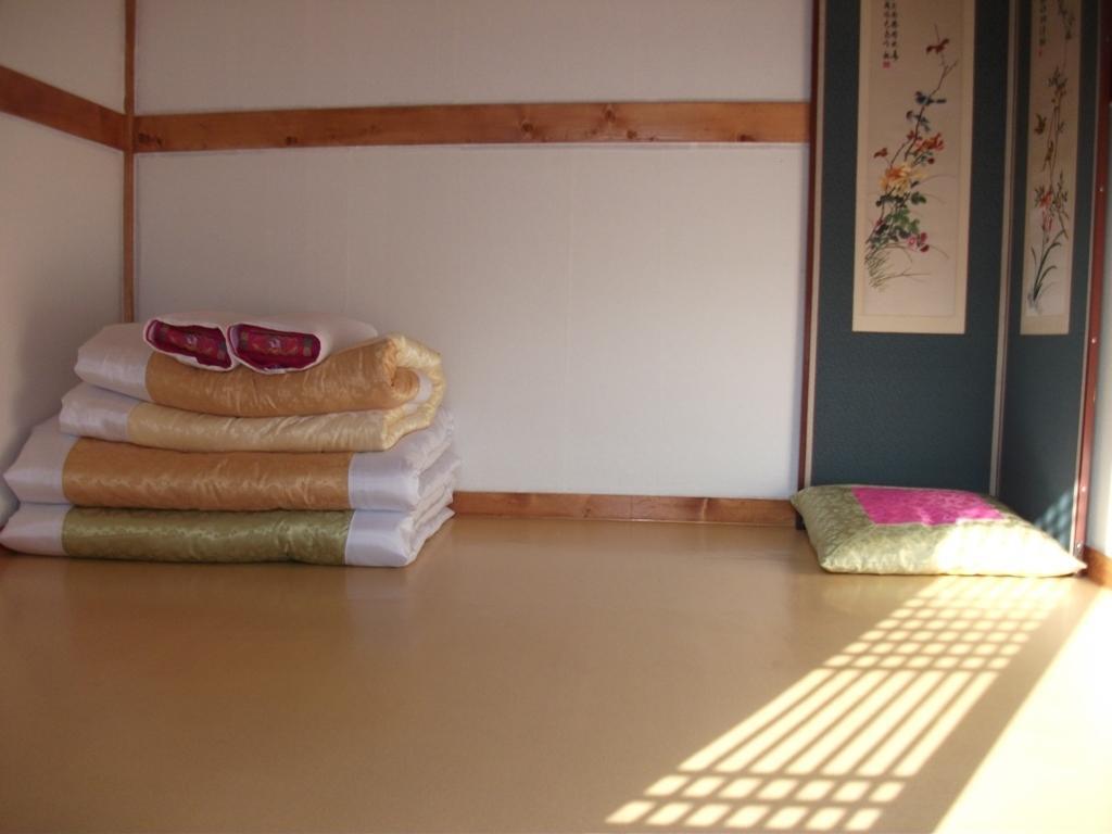 Hyosunjae Hanok Guesthouse Seúl Habitación foto